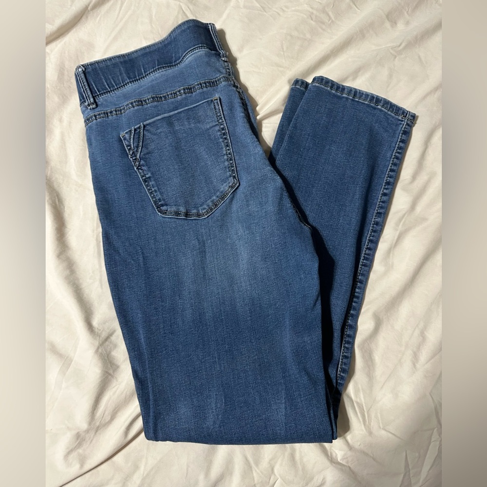 Women’s jeans